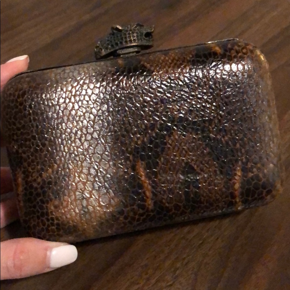 House of Harlow clutch with chain